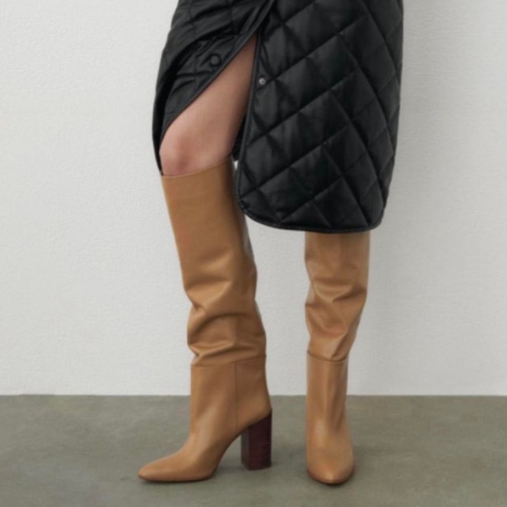 ZARA Knee High Leather Boot Size 39 / US 8 Pointed - Picture 2 of 8